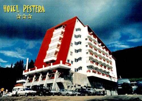 Das Hotel Peștera, 2000
