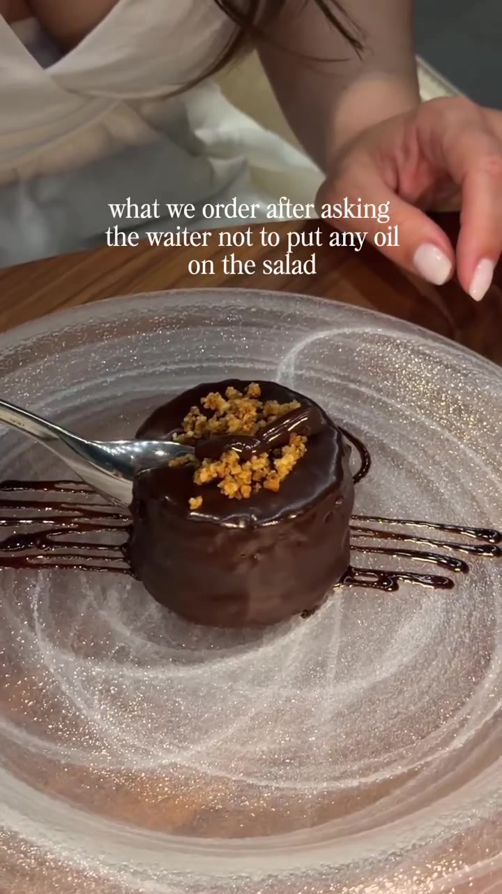 what we order after asking the waiter not to put oil on the salad