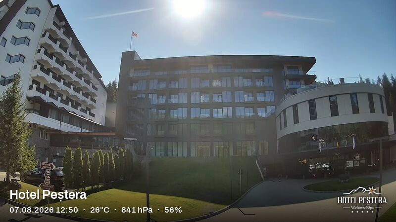 Imagine live Hotel Peștera, Hotel Peștera, Munții Bucegi